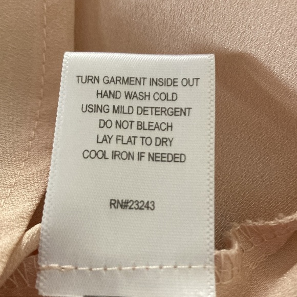 Seventh Avenue design studio, New York and company blouse - Picture 8 of 8